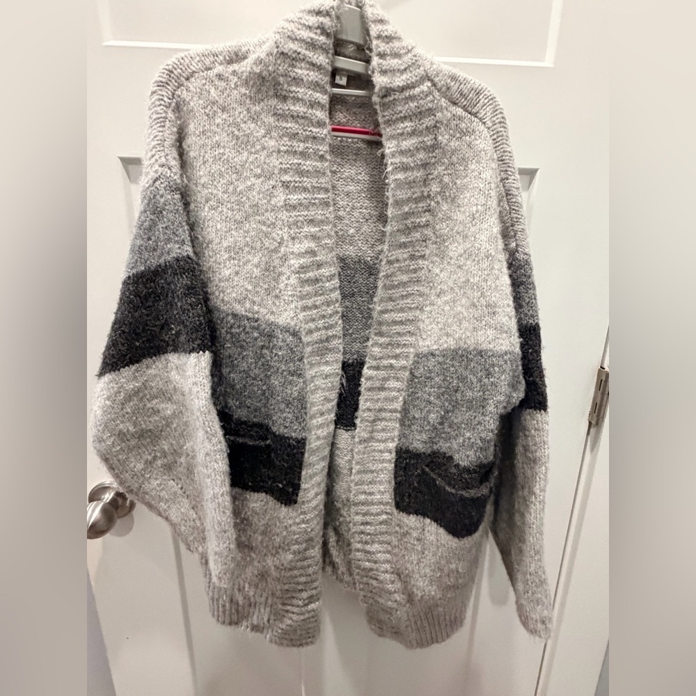 Lisa Robertson Cozy Colorblock Open Front Cardigan Sweater Small